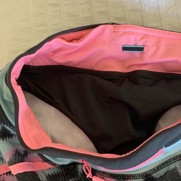 Ivivva by lululemon girls shorts Like new. - Picture 3 of 5